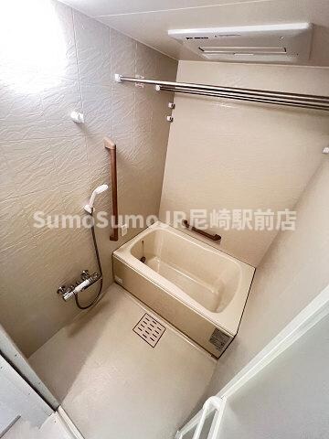 物件内観写真8　(コンパクトで使いやすいお風呂です)