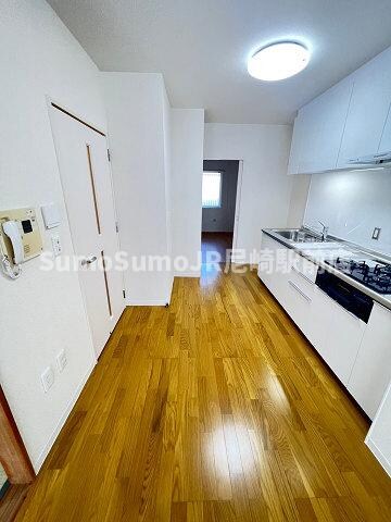 物件内観写真17　(ゆったり過ごせるリビングです)