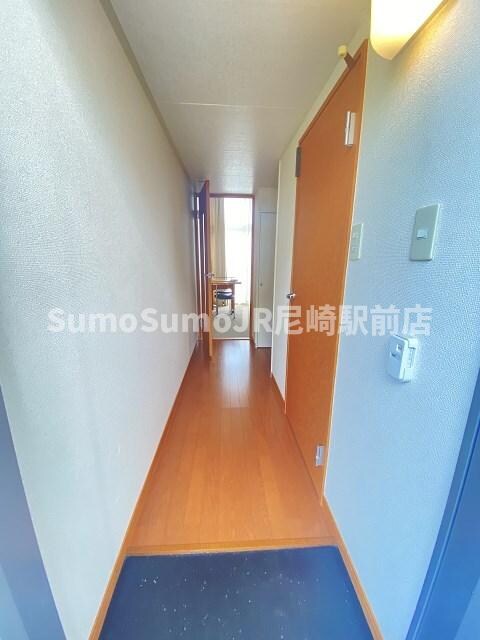 物件内観写真3　(玄関です)