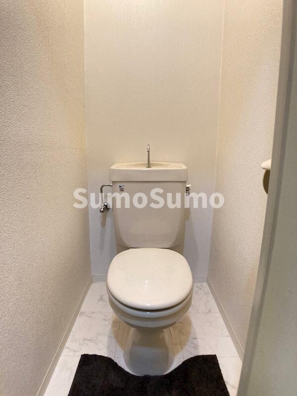 トイレ(シンプルで使いやすいトイレです)