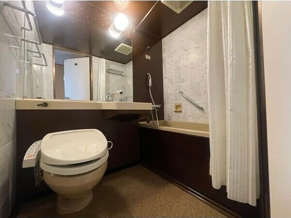 浴室(コンパクトで使いやすいお風呂です)