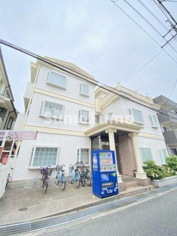 外観(落ち着いた雰囲気の外観です)