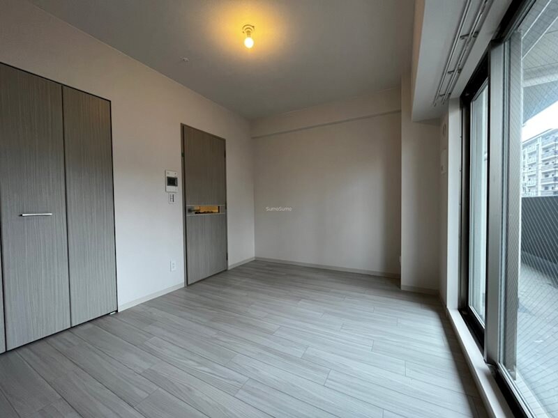 物件内観写真5　(おしゃれな居間です)