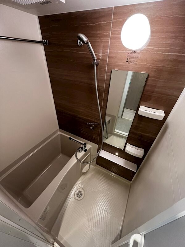 物件内観写真8　(落ち着いた空間のお風呂です)