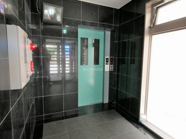 物件外観写真3　(ロビーです)