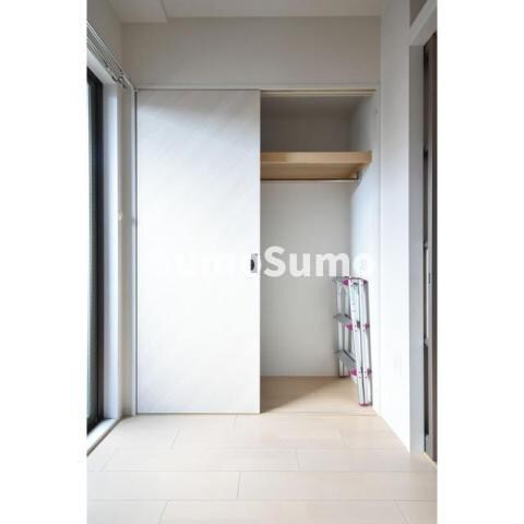 物件内観写真13　(小物を収納するのに便利です)