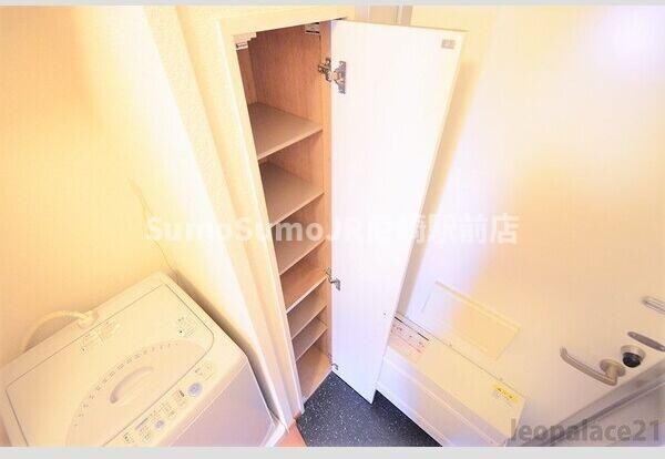 物件内観写真7　(シンプルで使いやすい玄関です)