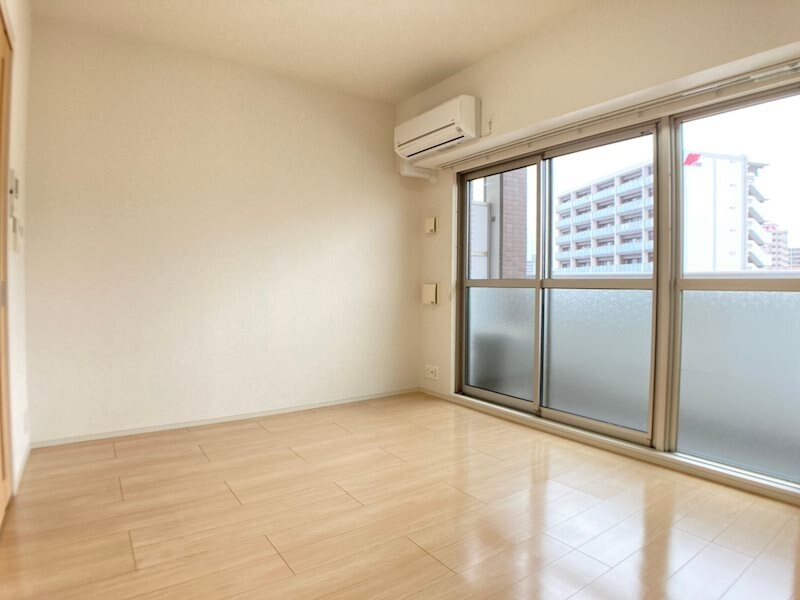 物件内観写真5　(居間です)