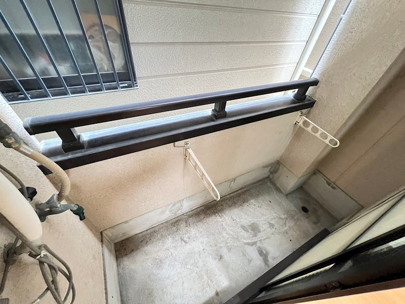 物件内観写真10　(バルコニーからの眺めを楽しみながら食事をしませんか)