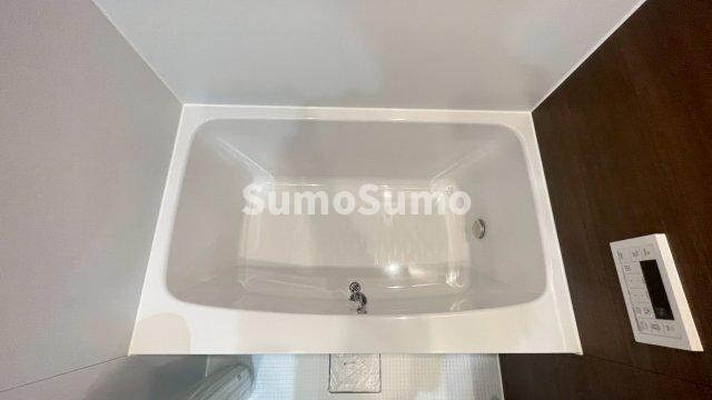 物件内観写真6　(きれいなお風呂です)