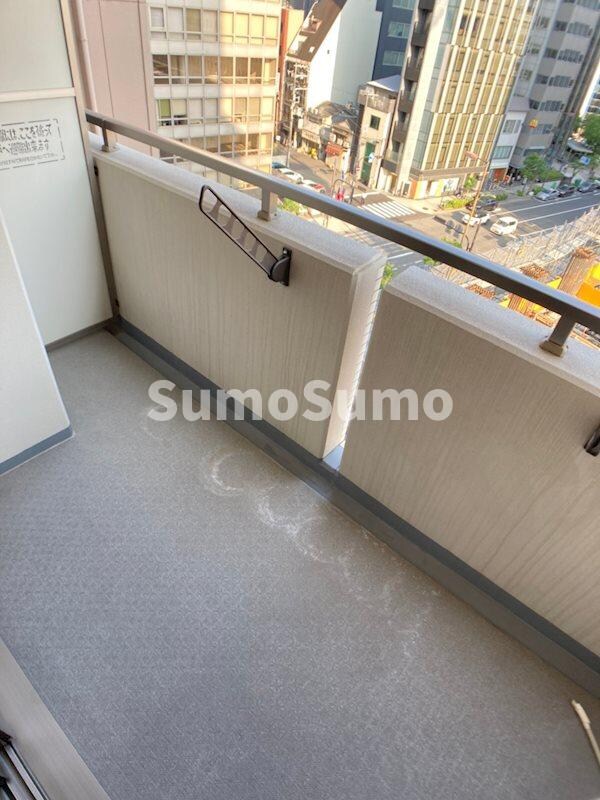 物件内観写真9　(お洗濯にも便利なバルコニー付き)