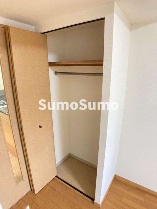 物件内観写真12　(たっぷりとした収納スペースです)