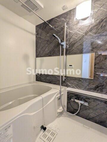 物件内観写真7　(きれいなお風呂です)