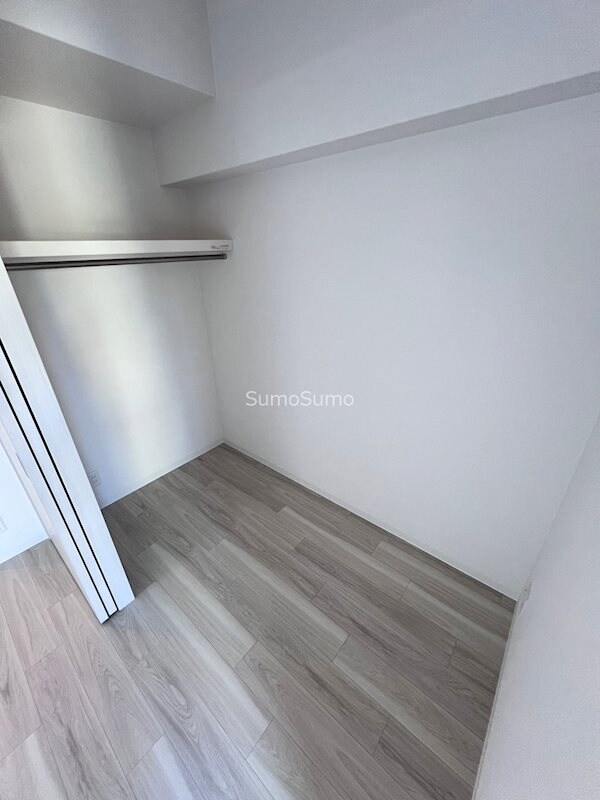 物件内観写真12　(収納スペース豊富です)