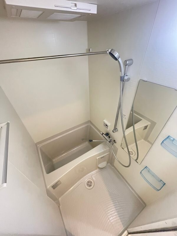 浴室(きれいなお風呂です)