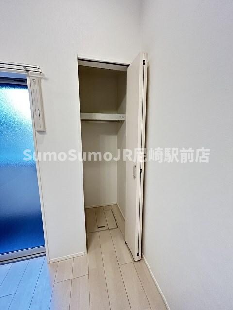 物件内観写真15　(収納スペース豊富です)