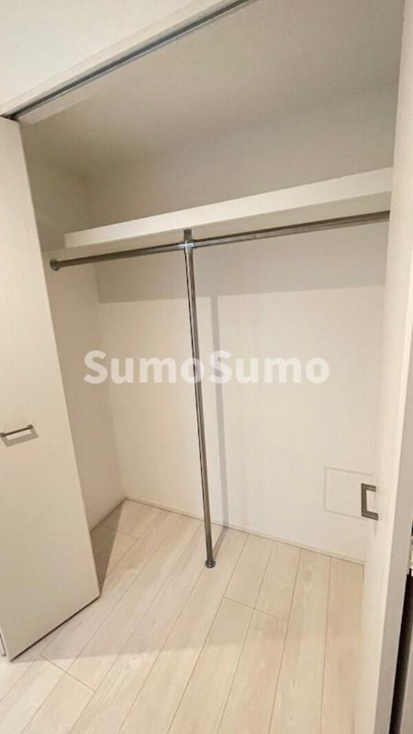 収納(小物を収納するのに便利です)