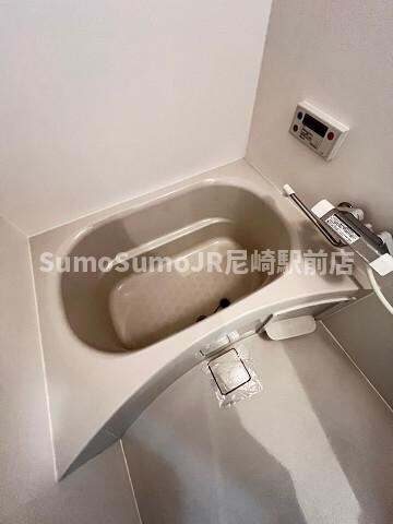 物件内観写真15　(落ち着いた空間のお風呂です)