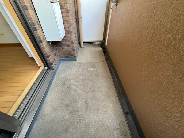 バルコニー(お洗濯にも便利なバルコニー付き)