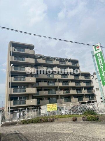 物件外観写真2　(きれいな外観です)