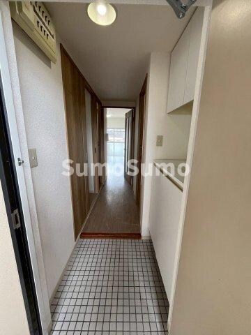 物件内観写真4　(きれいな玄関です)