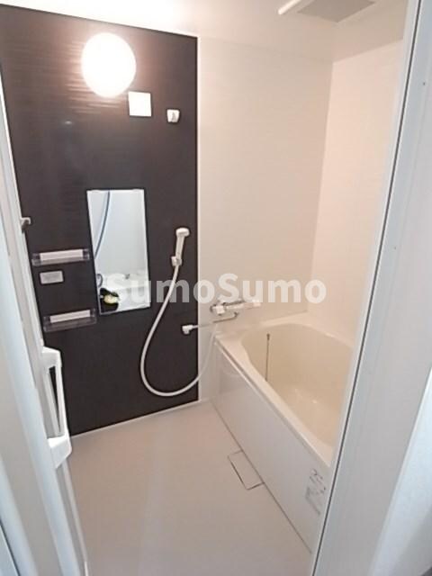 物件内観写真7　(コンパクトで使いやすいお風呂です)