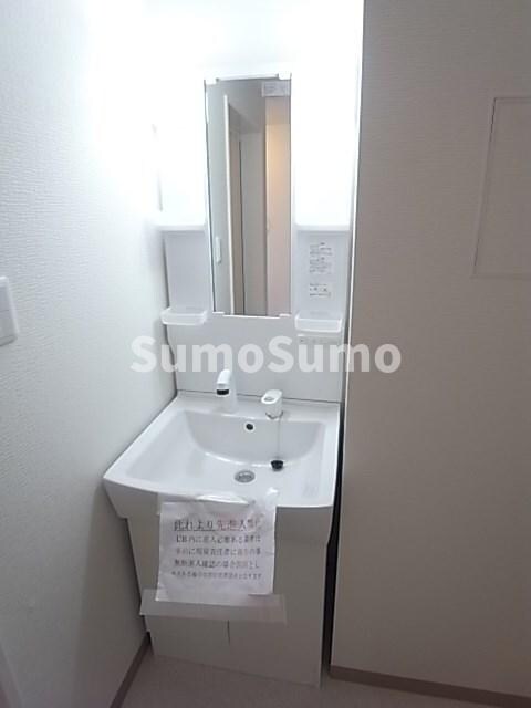 物件内観写真9　(使いやすい洗面所です)