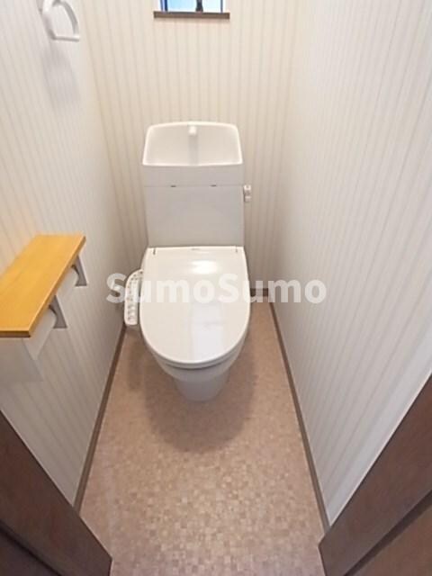 物件内観写真10　(落ち着いたトイレです)