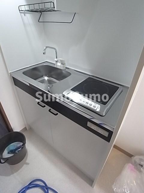 物件内観写真17　(コンパクトなキッチンで掃除もラクラク)