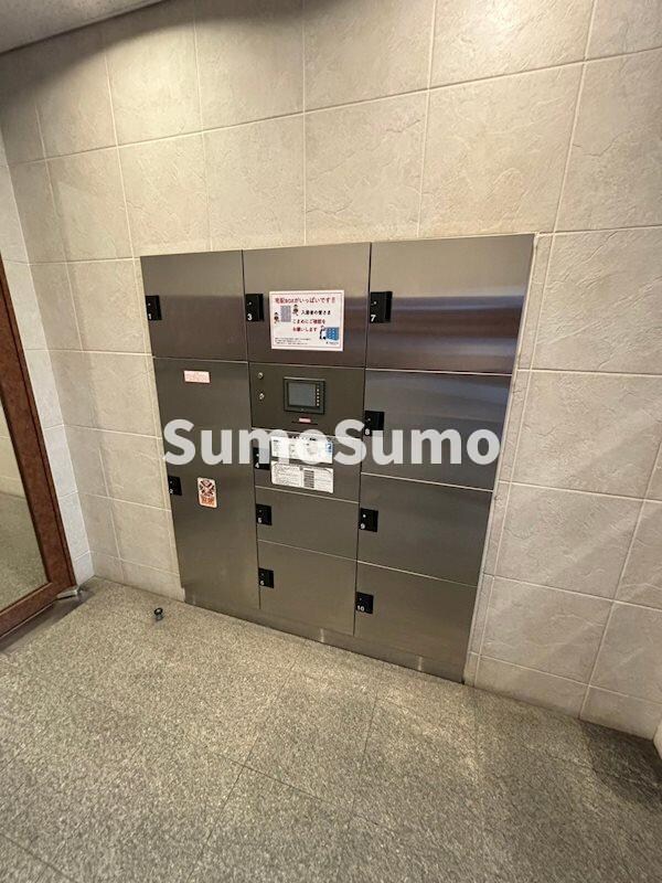 物件外観写真5　(外観は落ち着いています)