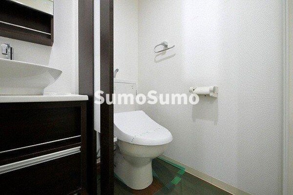 トイレ(シンプルで使いやすいトイレです)