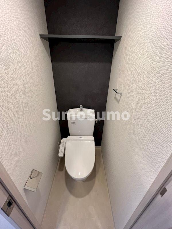 物件内観写真12　(ゆったりとした空間のトイレです)