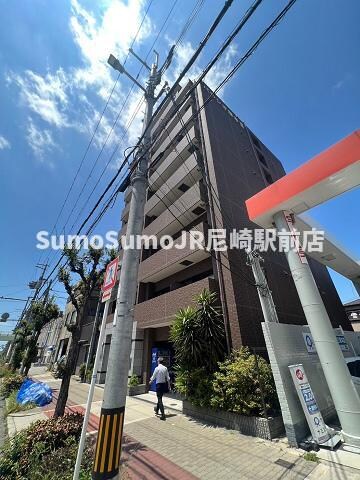 物件外観写真3　(外観は落ち着いています)