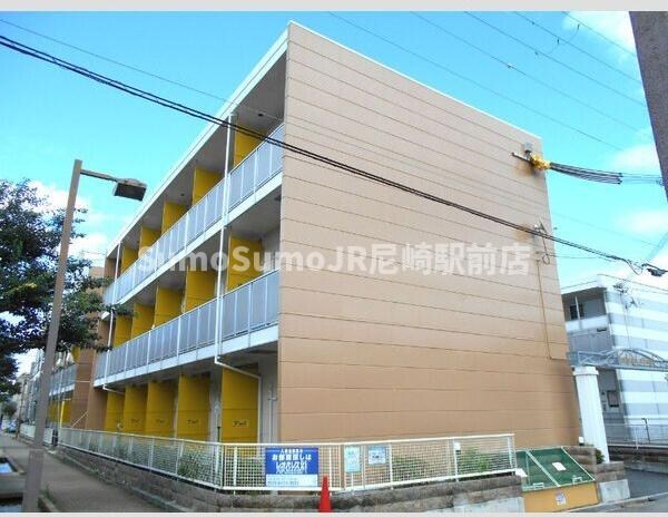 物件外観写真3　(落ち着いた雰囲気の外観です)