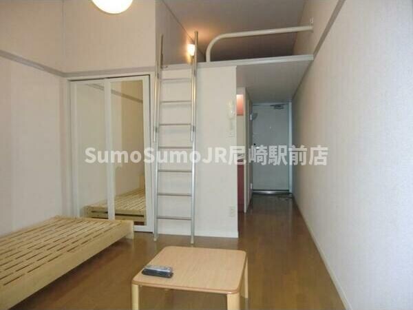 物件内観写真20　(居間です)