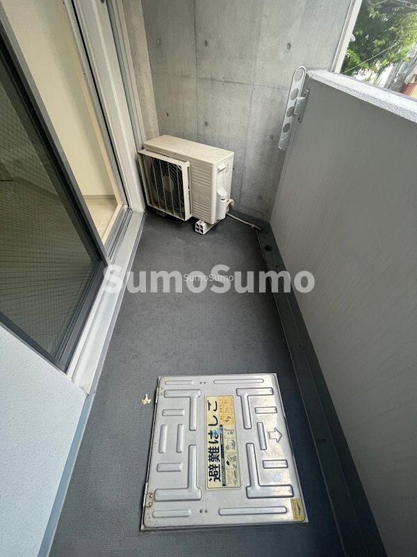 物件内観写真9　(広々としたバルコニーです)