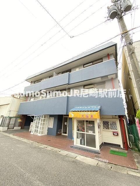 物件外観写真1　(おしゃれな外観です)