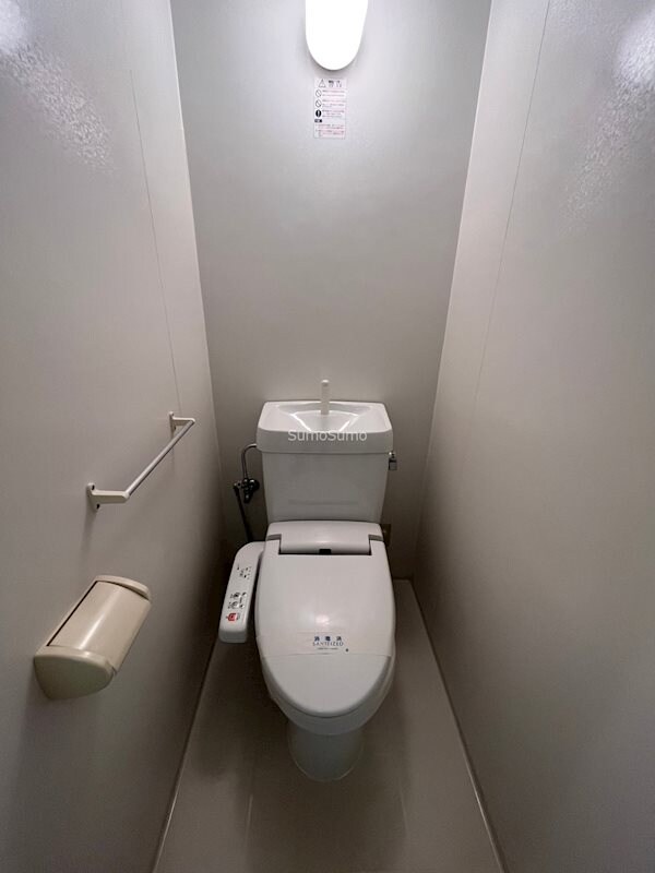 トイレ(シンプルで使いやすいトイレです)