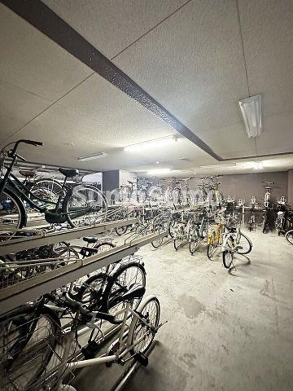 駐車場(外はこのようになっています)