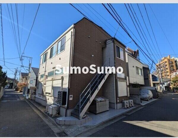 物件外観写真1　(外観は落ち着いています)