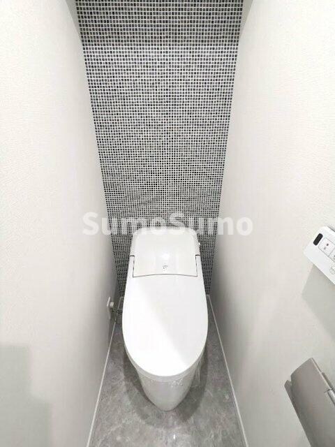物件内観写真8　(シンプルで使いやすいトイレです)