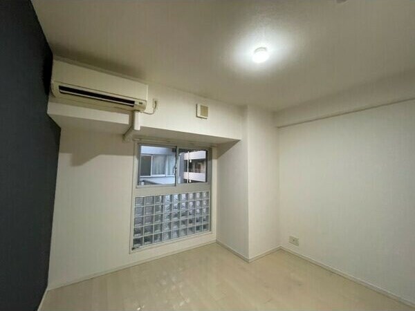 物件内観写真8　(寝室です)