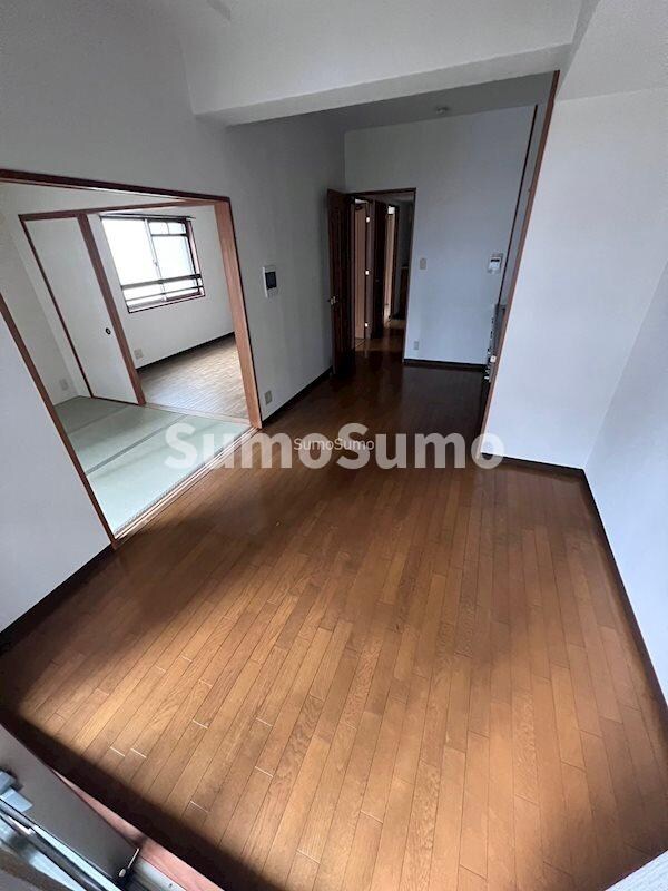 物件内観写真7　(リビング)