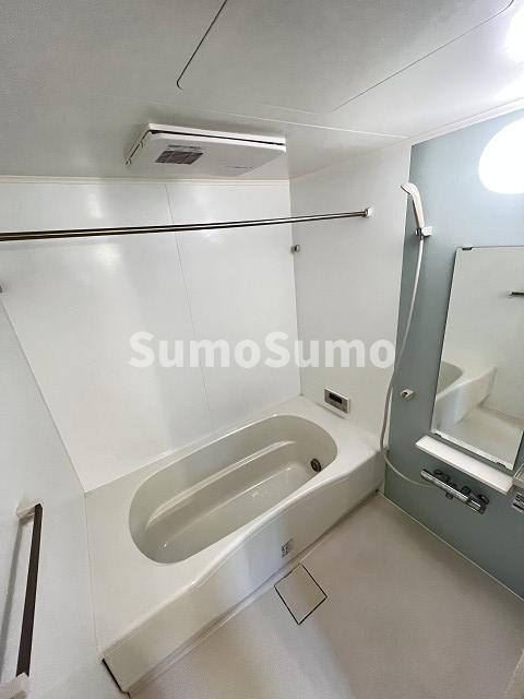 物件内観写真8　(落ち着いた空間のお風呂です)