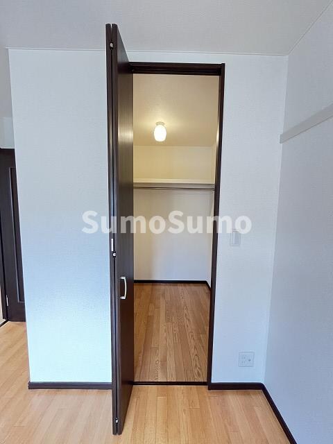 物件内観写真13　(専用の収納スペースです)