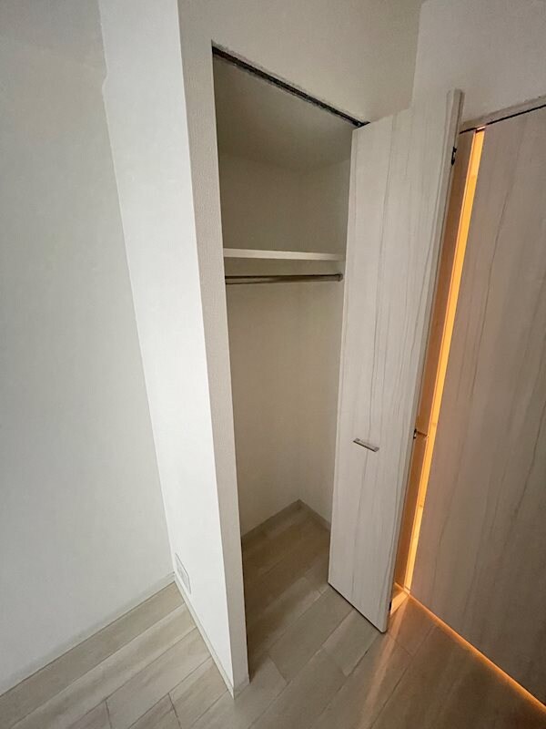 物件内観写真13　(小物を収納するのに便利です)