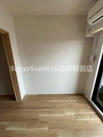 物件内観写真10　(使い勝手のいい寝室です)