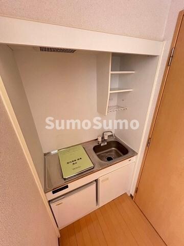 物件内観写真17　(コンパクトなキッチンで掃除もラクラク)
