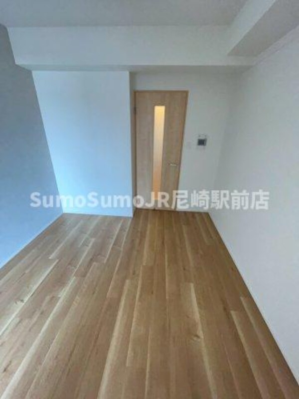 居室(使いやすいリビングです)