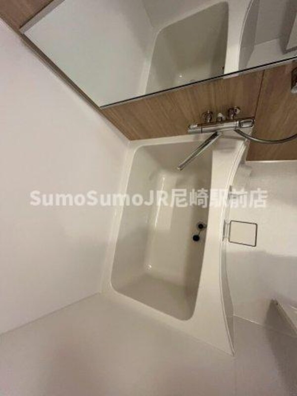 浴室(きれいなお風呂です)